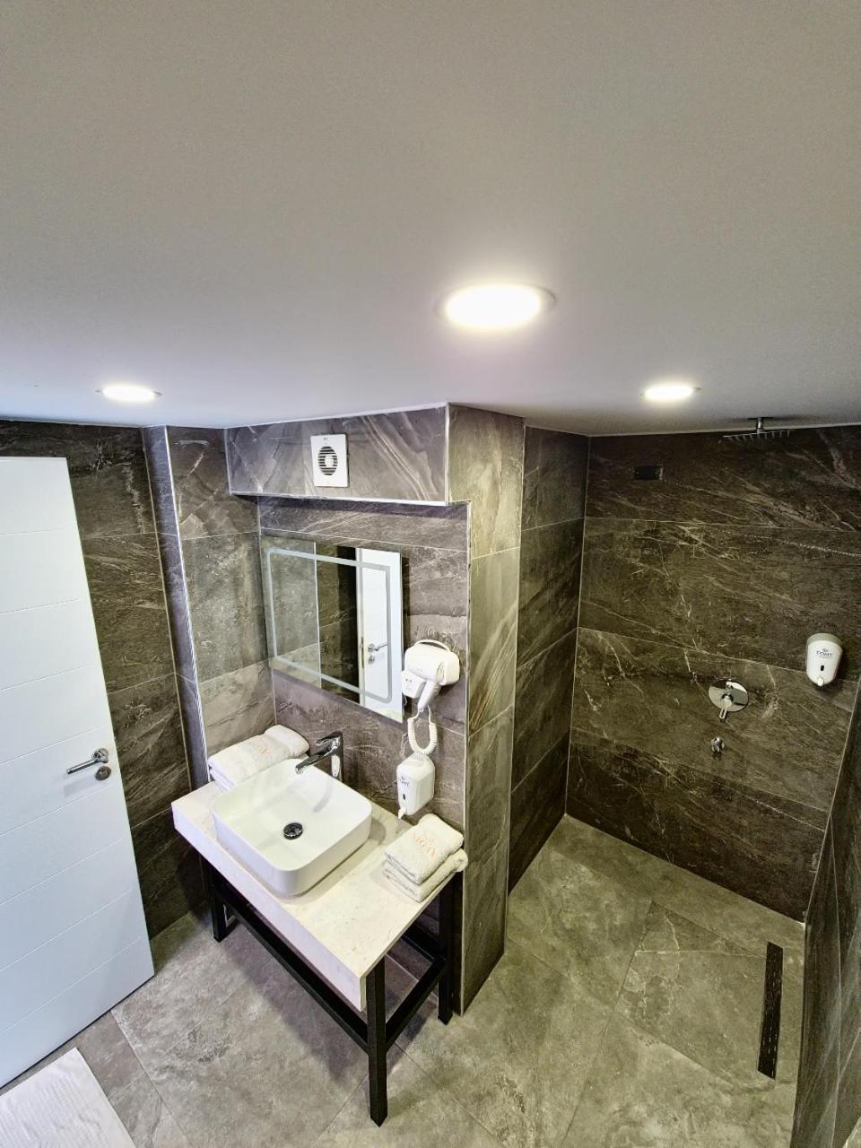 Hotel Alion21 Durrës Eksteriør billede